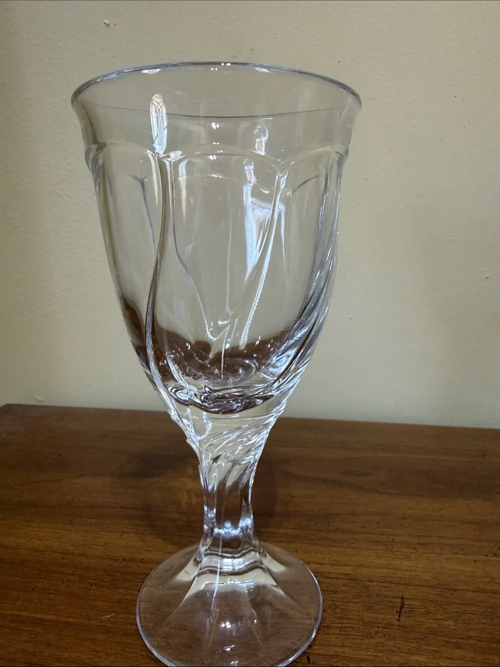 Noritake Sweet Swirl Clear Glass Wine Goblet
